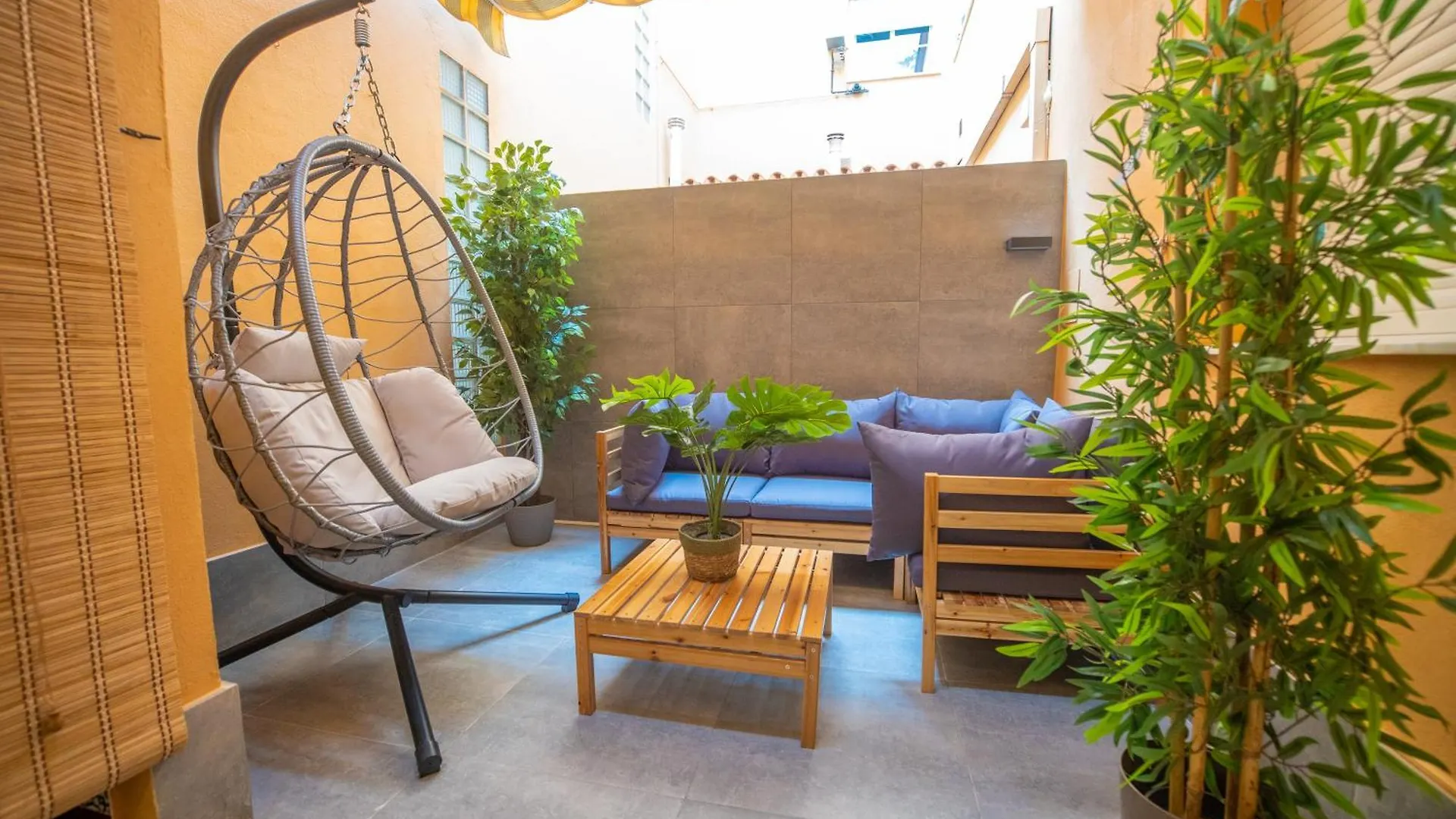 Prensa - Parking Apartamento Málaga
