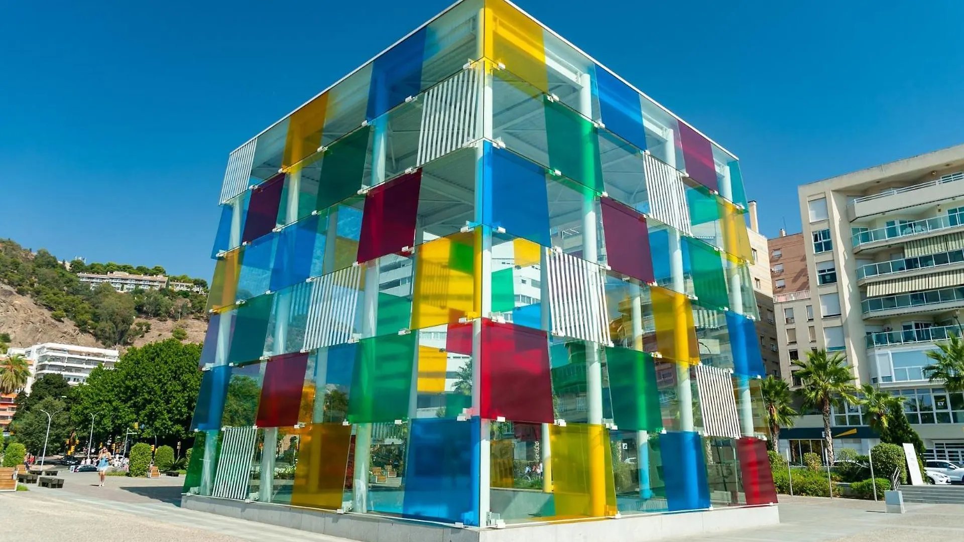 Prensa - Parking Apartamento Málaga Espanha